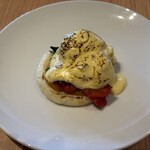 函館湯の川温泉 海と灯 - ポーチドエッグ