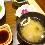 大かまど飯 寅福 - 味噌汁