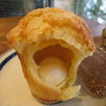 アールベイカー インスパイアード バイ コート ロザリアン - 高原ヨーグルトクリームのメロンパン　