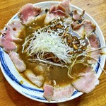 虎一番 - 出しいっぱいカレーラーメン+チャーシュー