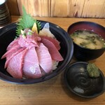 清水港　みなみ  - 【特選】天然南まぐろ丼　1,950円