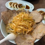 くるまやラーメン - 料理写真: