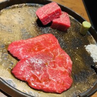 和牛とタン 焼肉 とみ 新橋本店 - 