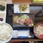 よっちゃーれセンター - 