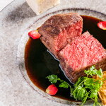 太郎飯店 - 料理写真:和牛イチボのステーキ～黒酢とクミンのソース～