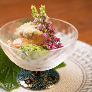 “日本の旬を贅沢に…。”コースで味わう絶品創作和食。