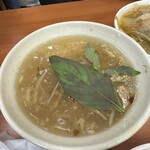 黄記滷肉飯 - 