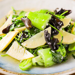 上海台所 鍋家 - 豆苗とチンゲンサイの塩味炒め