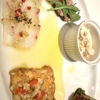アンティヴィーノ - 前菜5種盛り。マリネ、とうもろこしのトリュフスープ、ピカタ、鮎の燻製、鴨。どれもこれも、うま〜。自由に選べるのが嬉しい。