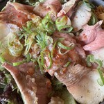 鉄板焼 お好み焼 トッキー - コウネは生々しい！もはやローストビーフ？