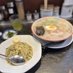 久留米 大砲ラーメン 天神今泉店 - 