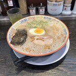 久留米 大砲ラーメン 天神今泉店 - 