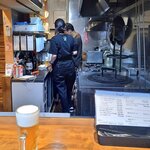 西荻タンドール 5Lab - 1階はカウンター4席のみ。座るとこんな感じ。