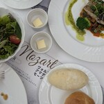 森のレストラン - 