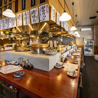 【駅近】ワイワイにぎやかな空間は、サク飲み・飲み会にぴったり