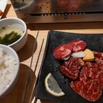 焼肉・韓国料理KollaBo - 焼肉定食ランチ　ご飯、スープ