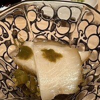 鮨 はしもと - 蒸し鮑、鮑の肝、シャリ