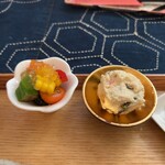 しのカフェ - 小鉢も素敵。右は白和え、左はさっぱりジュレが乗ってる美味しい野菜❤︎