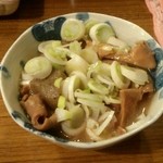 もつ煮こみ　450円