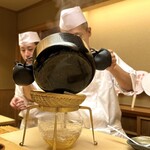 木山 - ・昆布出汁と2種類の鰹出汁の合わせ出汁。