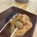 青春のおそばやさん - 料理写真:お団子は別腹