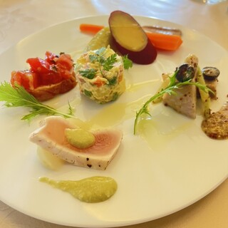 ファーレ ラ コルテ_0