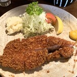 とんかつ かつせい - ロースカツ定食