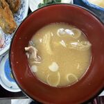 三喜食堂 - コイツは　味噌汁にあらず　豚汁なり