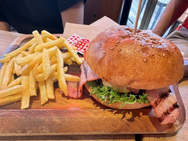 TOKYO Sumidagawa Brewing BURGER &amp; BEER photo 2