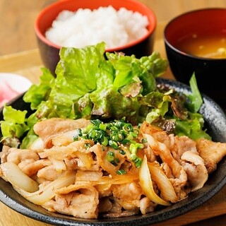 ちょい飲み酒場 酔っ手羽食堂_1