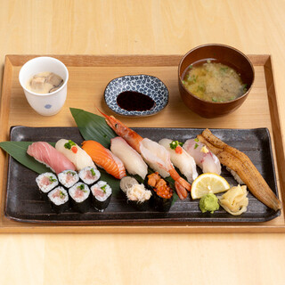 《ランチ》りゅうきゅう丼などの大分名物、寿司盛りを定食で♪