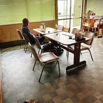 又兵衛 - 先客は、お昼どきに出来上がったおじいちゃんひとり…