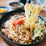 又兵衛 - 冷水で〆てないのか、麺がぬるい…