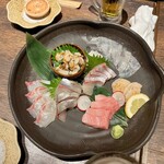 亜紗 本店 - もっと頼めばよかった。刺身美味しい。