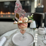 バー＆ラウンジ  トゥエンティエイト コンラッド東京 - 