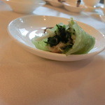 香桃 - ほうれん草餃子、具までほうれん草