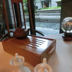 香桃 - 中国茶をここで注いてもらいます