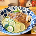 ふる里うどん  - 肉へべすぶっかけ(冷) 1300円