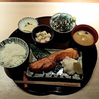 伊豆の旬 やんも 丸の内店 - 