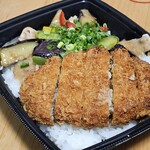 ほっかほっか亭 - 料理写真:白麻婆メンチカツ(890円)