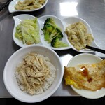 梁記嘉義鶏肉飯 - 