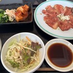 焼肉明成館 - Aスペシャルランチ✨カルビ150g