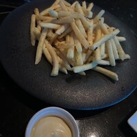 DINING & BAR TABLE 9 TOKYO - 