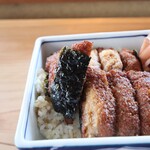 さじこよみ - 皮は海苔で表現。