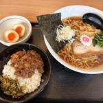 大鷹ラーメン - ランチAセット　味玉トッピング