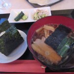 喫茶マンボ - 半ラーメンおにぎりセット830円