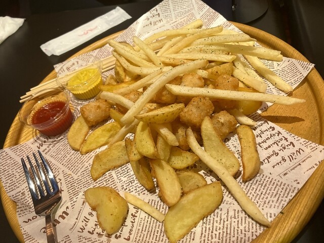 BRITISH CAFE&amp;PUB OXO Higashiokazaki Ekimae Ten