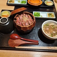 最飛び飛騨牛 しゃぶすき家 馬喰一代 名古屋WEST - 