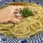 塩そば まえだ - 昆布水スープのとろみに驚き‼️