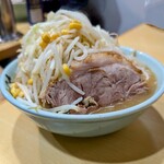 ラーメン二郎 - プチ二郎。　ニンニクヤサイカラメ　￥980